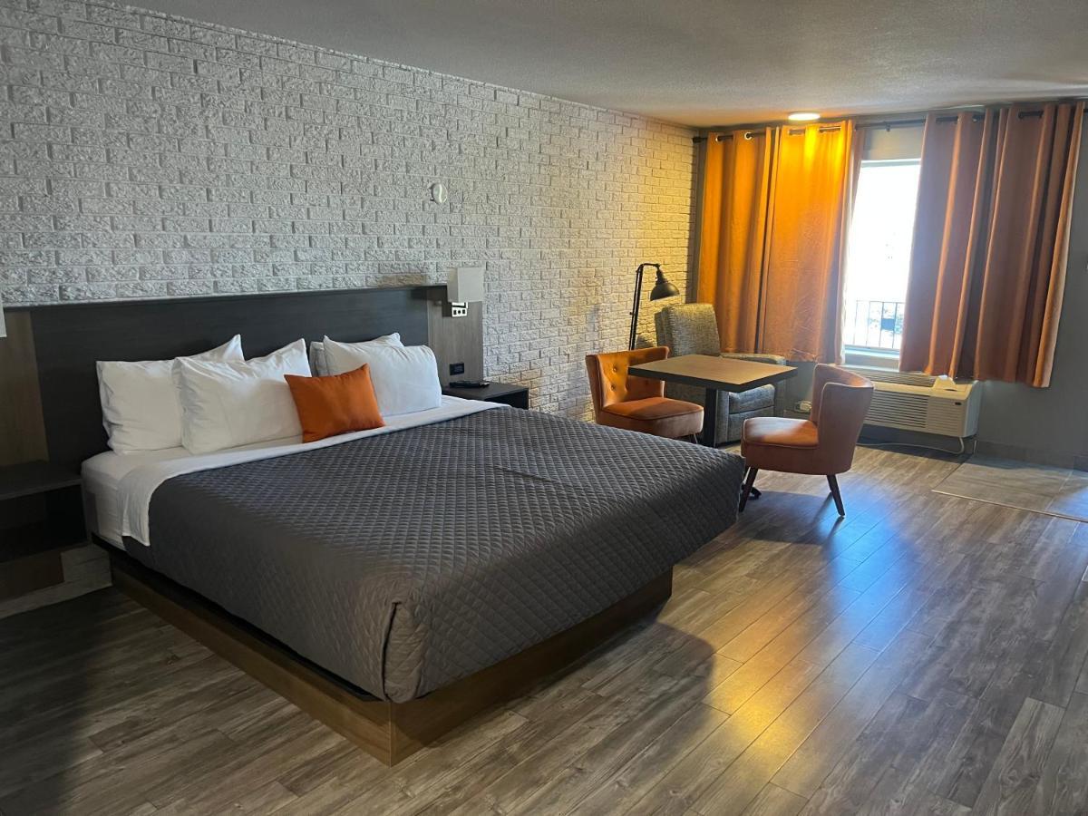 Complexe Dix80 Motel Mont-Laurier Eksteriør bilde