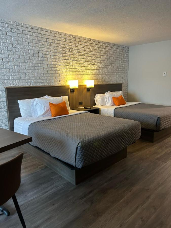 Complexe Dix80 Motel Mont-Laurier Eksteriør bilde